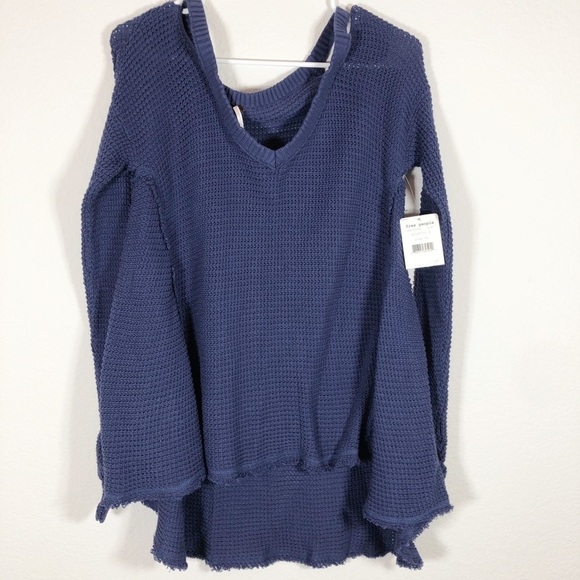 Free People 🔥SALE🔥Moonshine blue waffle knit cold shoulder sweater. NWT - Picture 8 of 9
